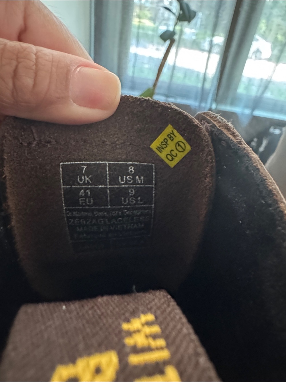 Dr. Martens Brown Leather Chelsea Lug Boots - Picture 4 of 6